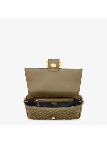 FENDI,BAGUETTE BAG