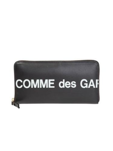 COMME DES GARÇONS...