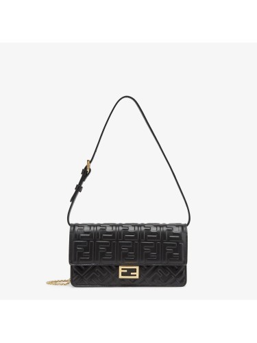 FENDI,BAGUETTE WALLET ON CHAIN