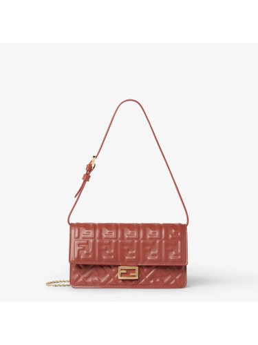 FENDI,BAGUETTE WALLET ON CHAIN