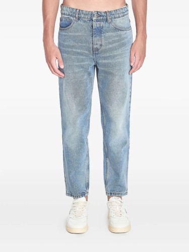 TAPERED FIT JEANS