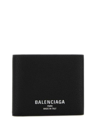 CREDIT SQUARE FOLD COIN WALL