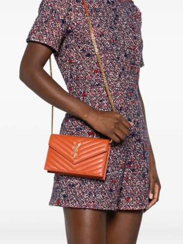 CASANDRE ENVELOPE CHAIN...