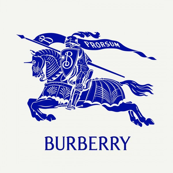 Burberry vuelve a sus raíces con una nueva identidad